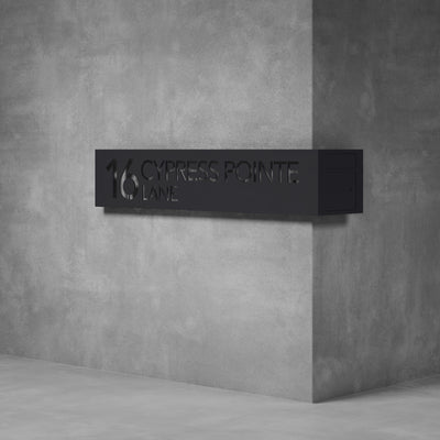 House Number & Mailbox | D04